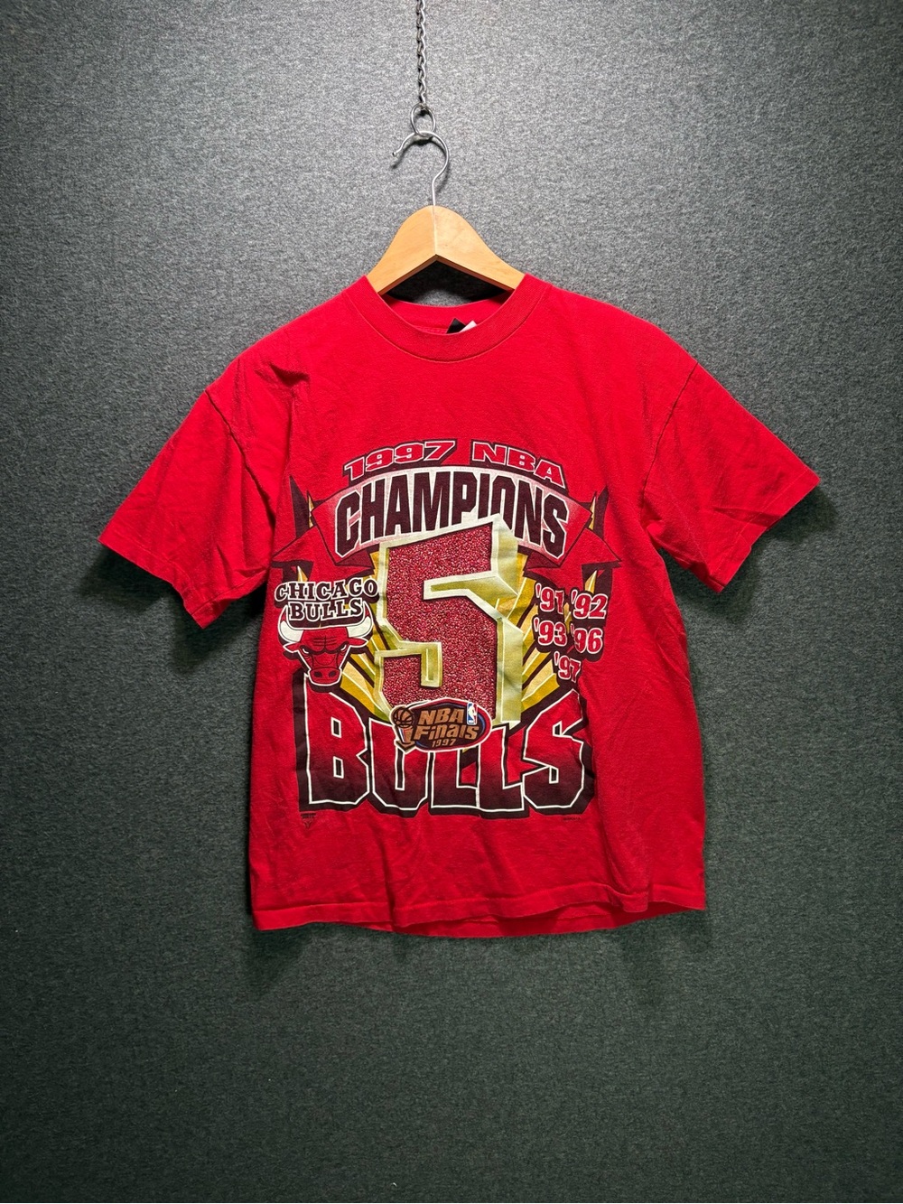 Vintage 90s Chicago Bulls 1997 Champions Single Stitch T-Shirt Large USA Made